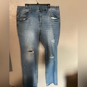 Men’s destructed jeans 44x34